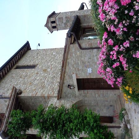 Agriturismo La Torraccia Тоди Экстерьер фото